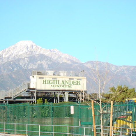 Año escolar en USA en california. Upland High School. D Año escolar en USA en california. Upland High School. Estadio. VivoIdiomas.
